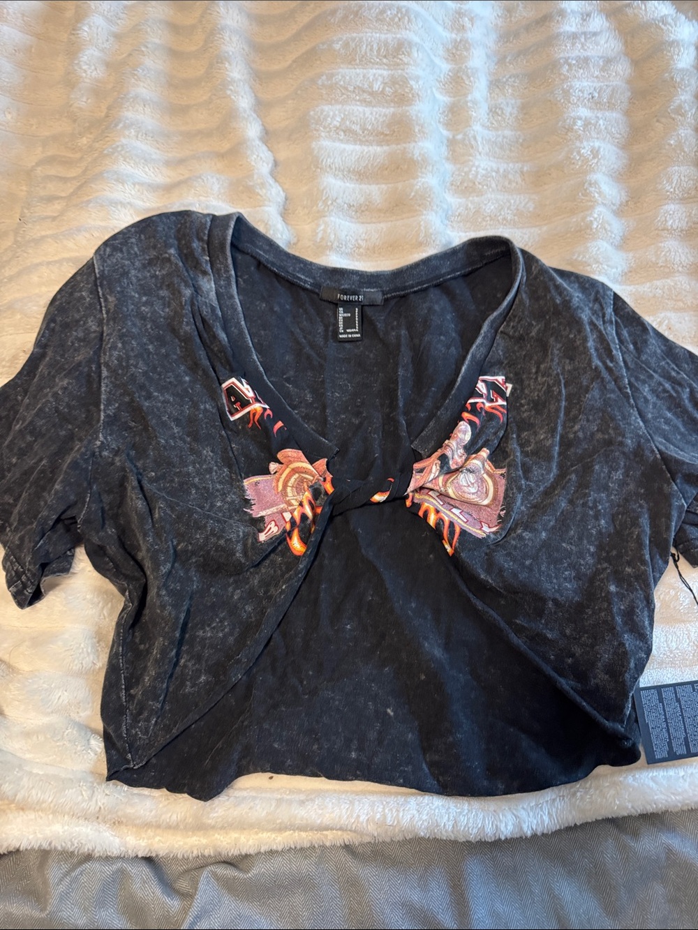 Forever 21 Black Cropped Tie-Front Tee